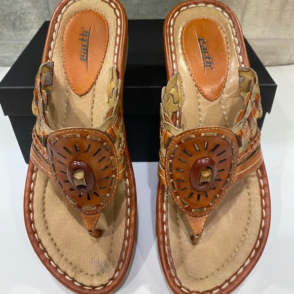 Earth Shoes - Earth- Size 9B- Gale Spice- Flip Flop- Sandals-  Brown Leather